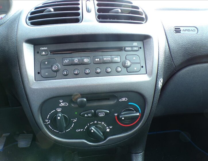 Peugeot 206 Hatchback 1,4 l 55 kw