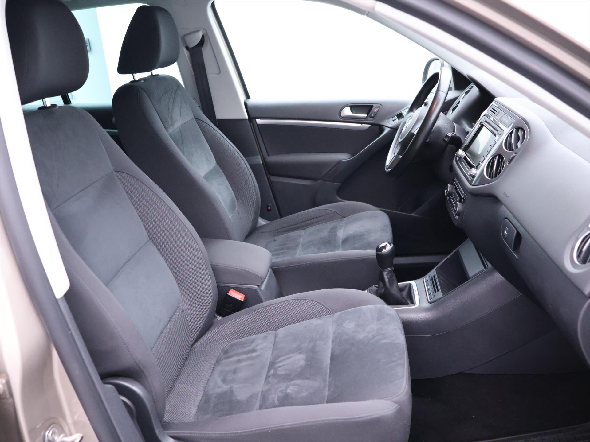 Volkswagen Tiguan SUV 2,0 l 103 kw