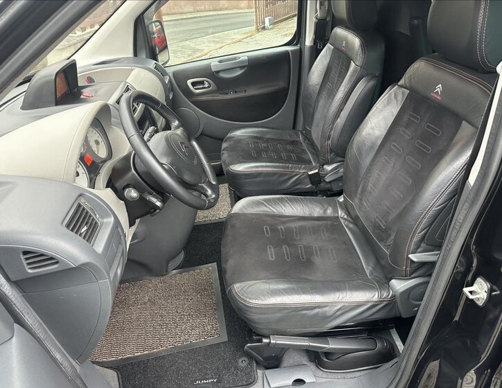 Citroën Jumpy VAN-Minibus 2,0 l 120 kw