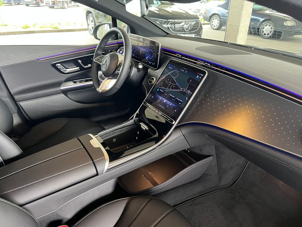 Mercedes-Benz EQE Sedan / Limuzína 0,0 180 kw