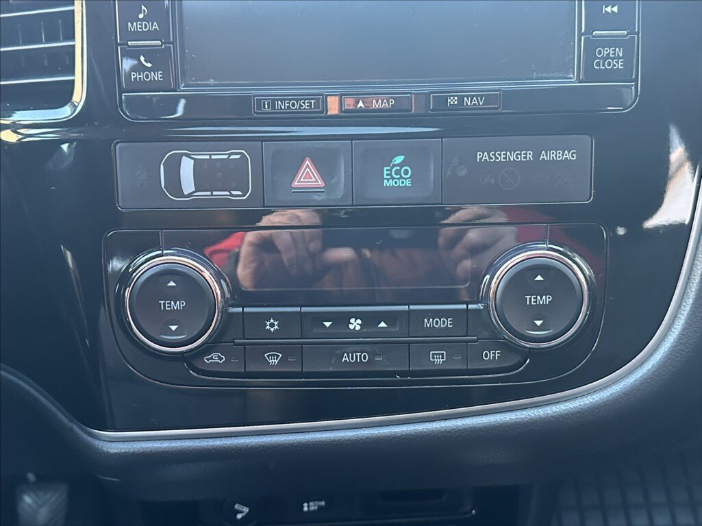 Mitsubishi Outlander SUV / Terénní 2,3 l 110 kw