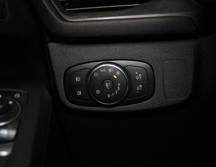 Ford Focus Kombi 999,0 114 kw