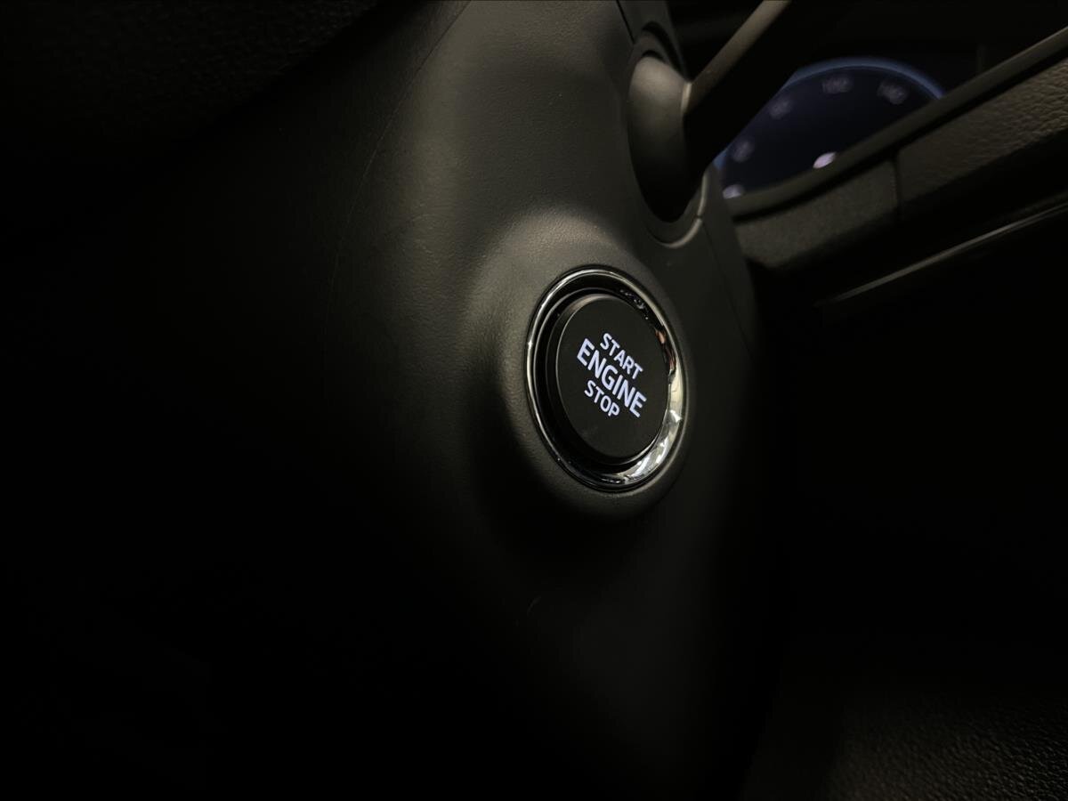 Škoda Karoq SUV / Terénní 1,5 l 110 kw