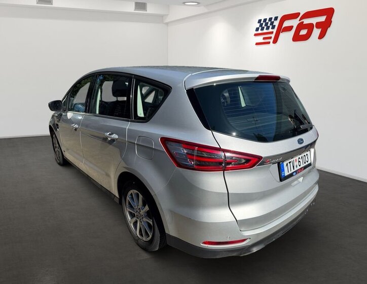 Ford S-MAX 4