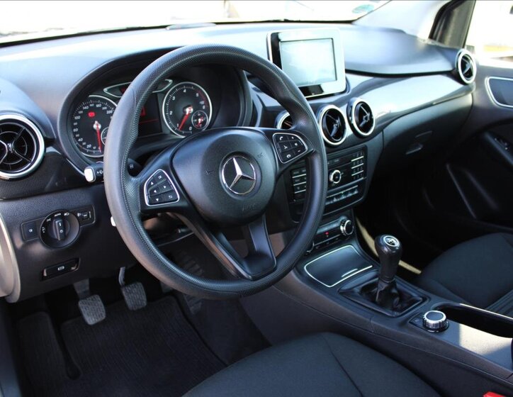 Mercedes-Benz Třídy B MPV 1,5 l 80 kw