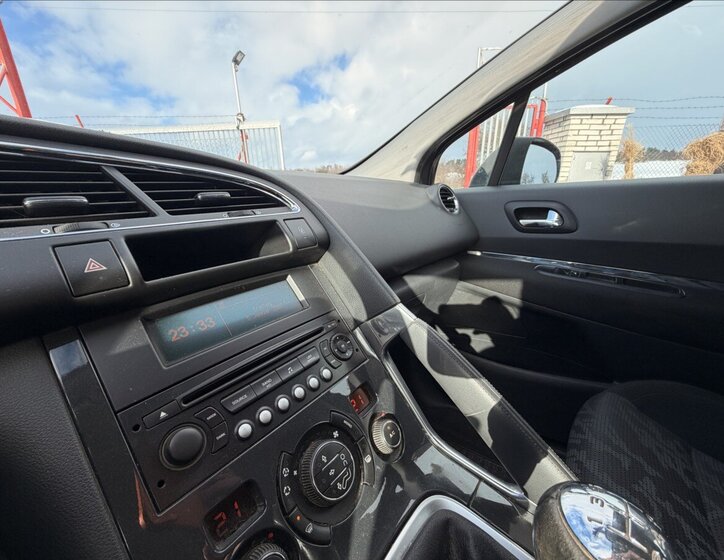 Peugeot 3008 Hatchback 1,6 l 88 kw