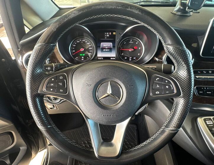 Mercedes-Benz Třídy V 13