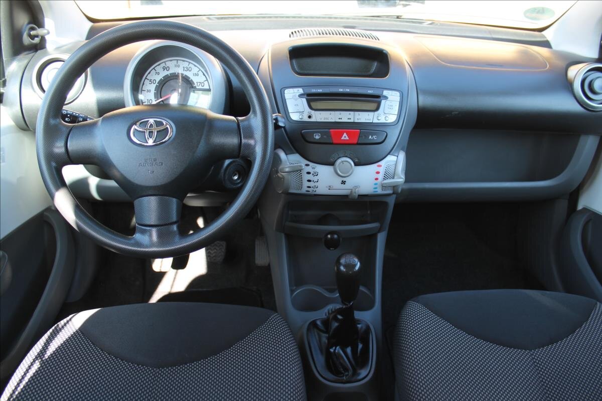 Toyota Aygo Hatchback 998,0 50 kw