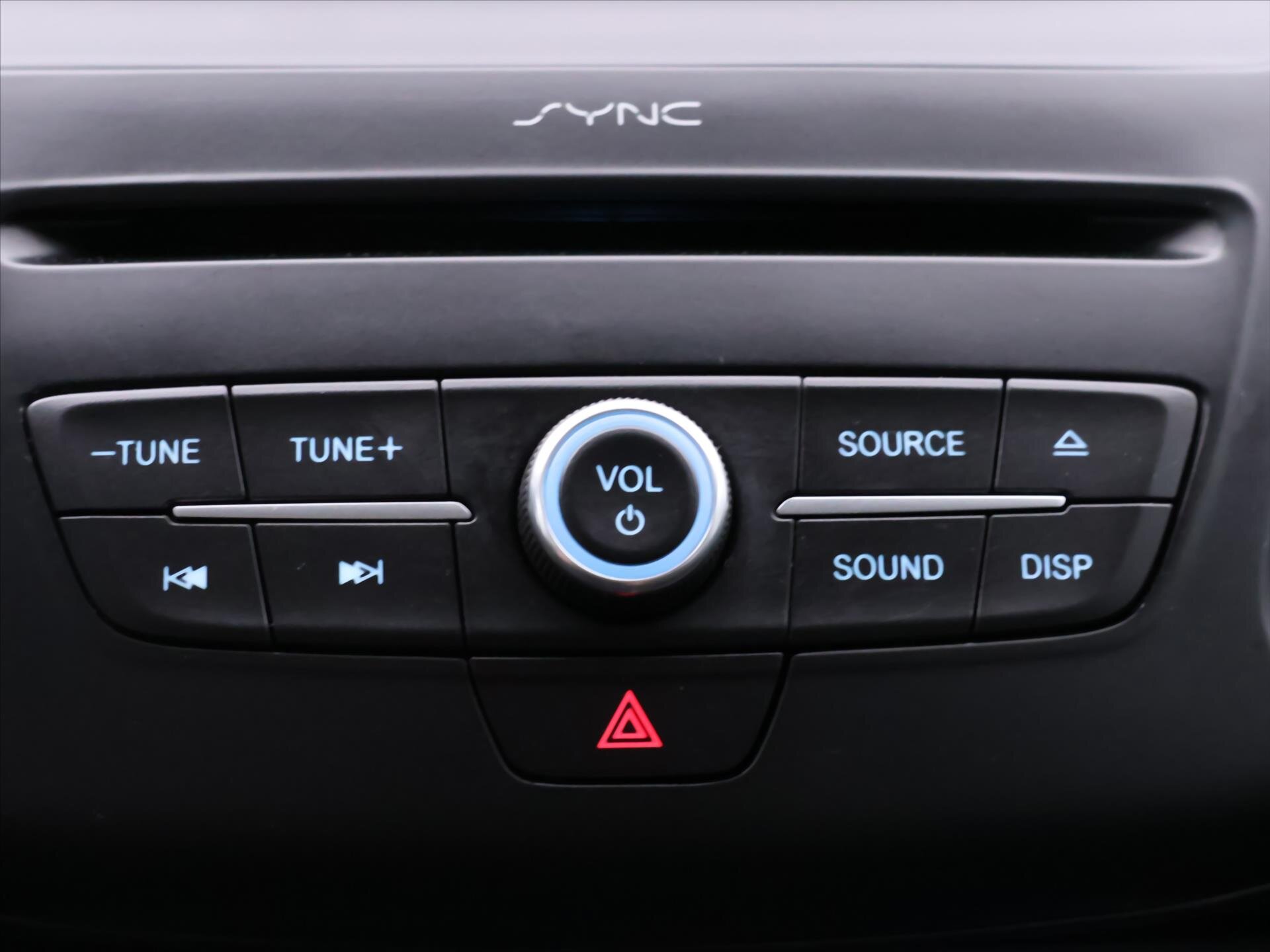 Ford Focus Kombi 999,0 92 kw