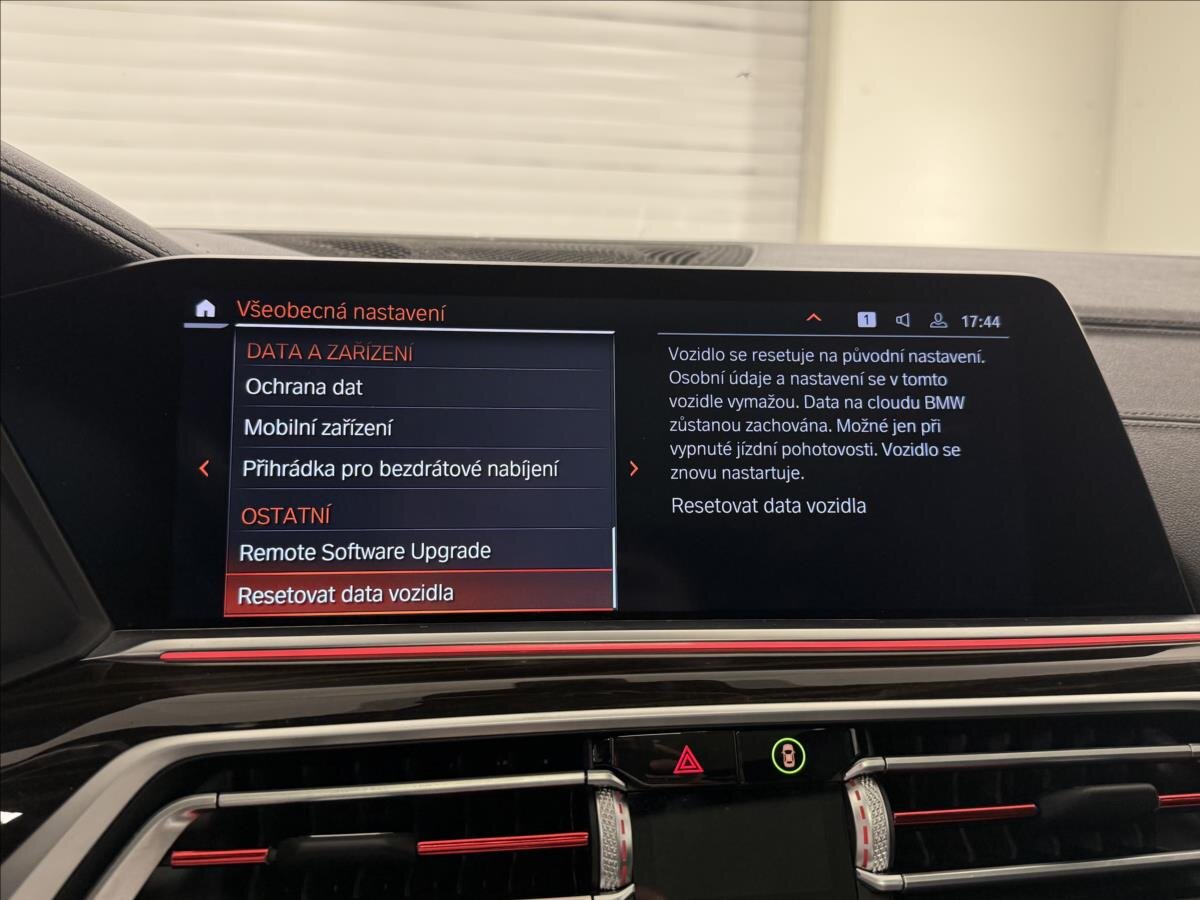 BMW X7 Kombi 3,0 l 250 kw