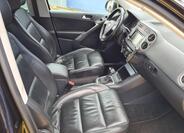 Volkswagen Tiguan 8