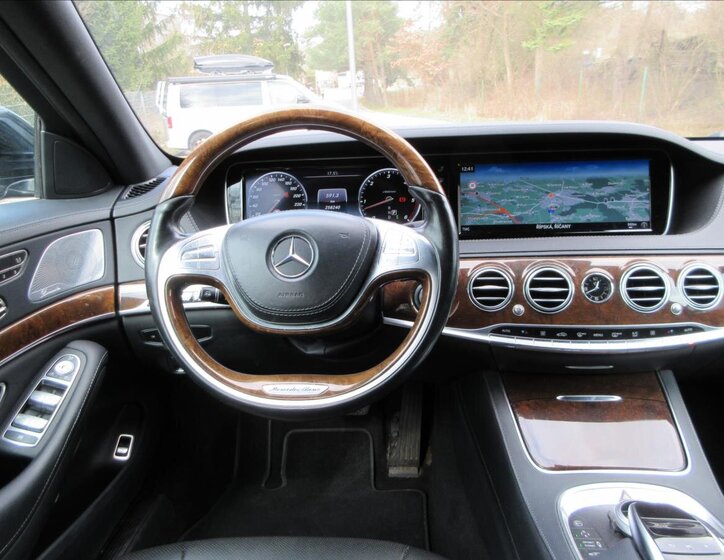 Mercedes-Benz Třídy S Sedan / Limuzína 3,0 l 190 kw