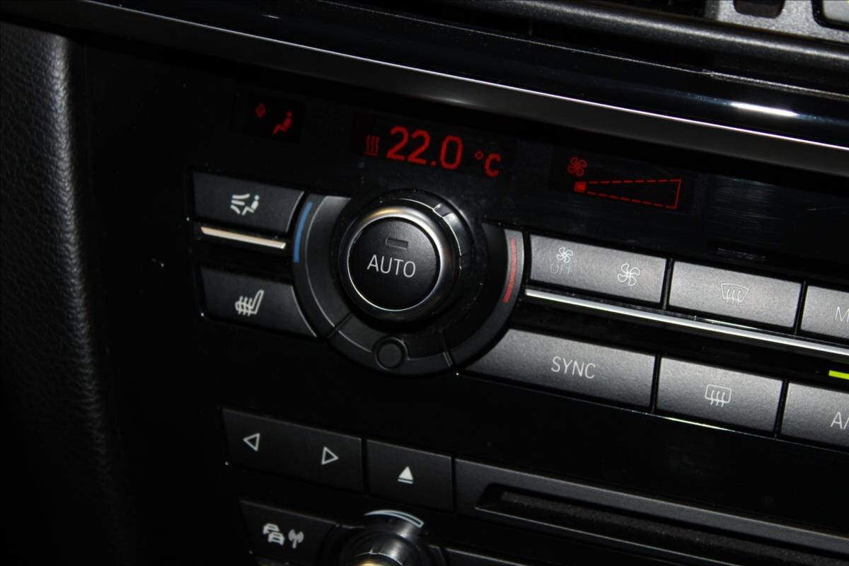 BMW X5 SUV / Terénní 3,0 l 190 kw