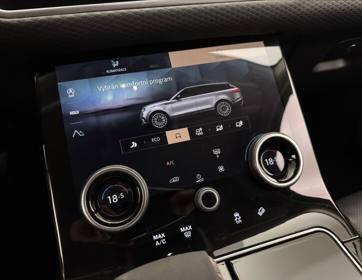 Land Rover Range Rover Velar SUV / Terénní 2,0 l 150 kw