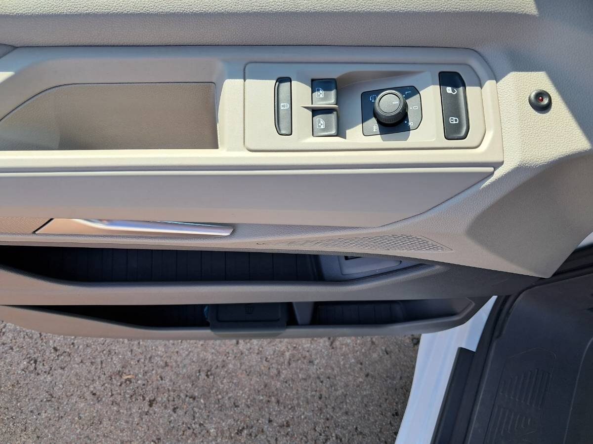 Volkswagen Multivan Kombi 1,5 l 130 kw