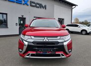 Mitsubishi Outlander SUV / Terénní 2,4 l 165 kw