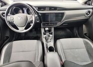 Toyota Auris Kombi 1,6 l 82 kw