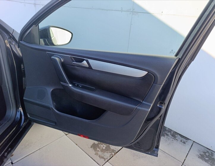 Volkswagen Passat Kombi 2,0 l 125 kw