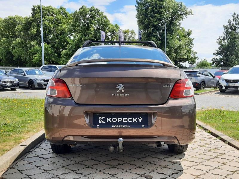 Peugeot 301
