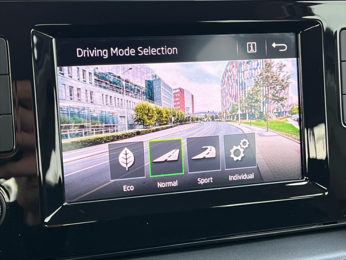 Škoda Kamiq Hatchback 999,0 81 kw