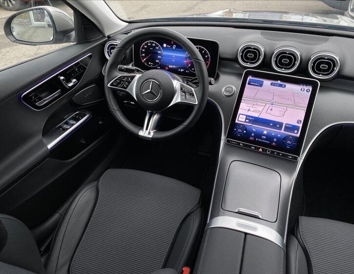 Mercedes-Benz Třídy C Sedan 1,5 l 150 kw