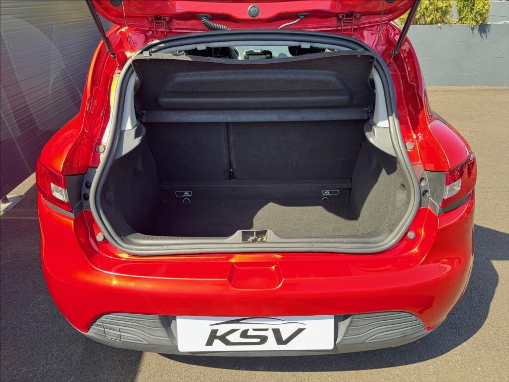 Renault Clio Hatchback 1,1 l 54 kw