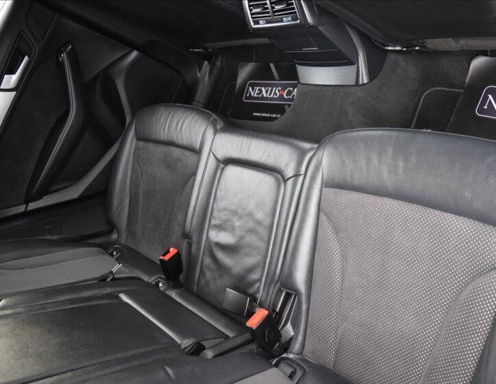 Audi Q5 SUV / Terénní 3,0 l 180 kw