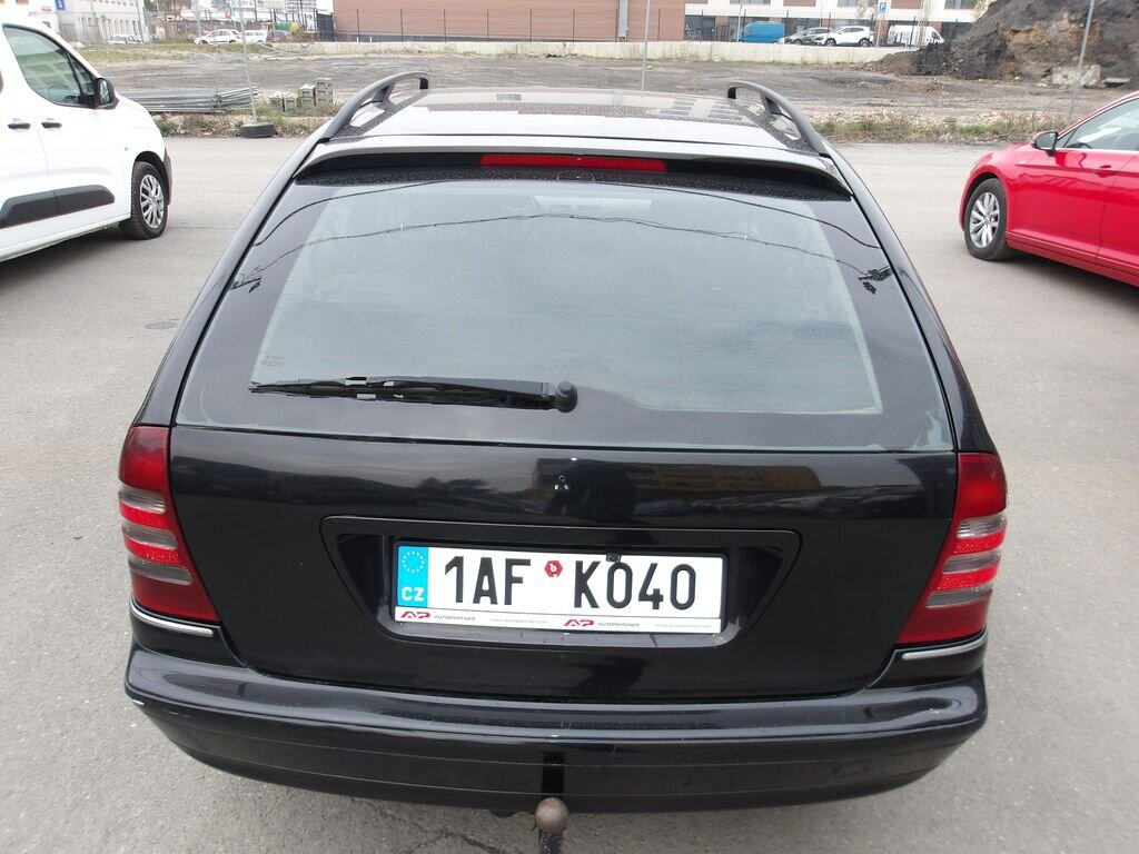 Mercedes-Benz Třídy C Kombi 2,1 l 105 kw