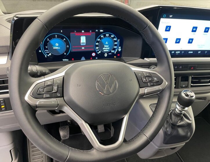 Volkswagen Caravelle 7