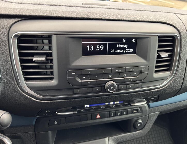 Peugeot Traveller Kombi 2,0 l 110 kw