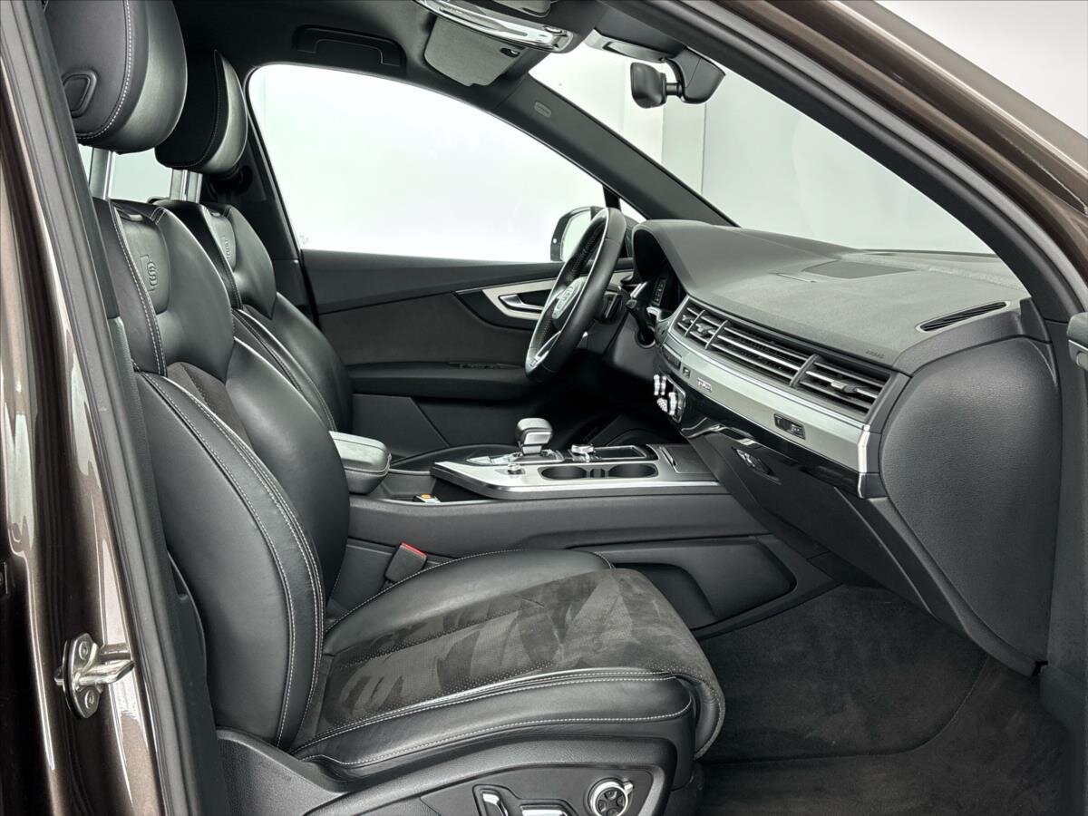 Audi Q7 SUV / Terénní 3,0 l 200 kw