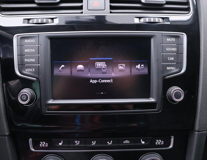 Volkswagen Golf Hatchback 1,2 l 81 kw