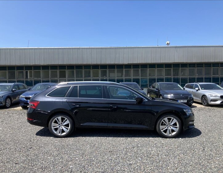 Škoda Superb Kombi 2,0 l 110 kw