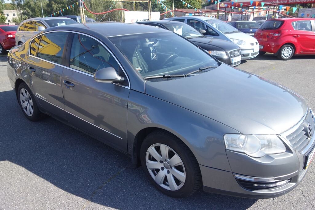 Volkswagen Passat Sedan 2,0 l 103 kw