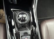 Toyota C-HR SUV 1,2 l 85 kw