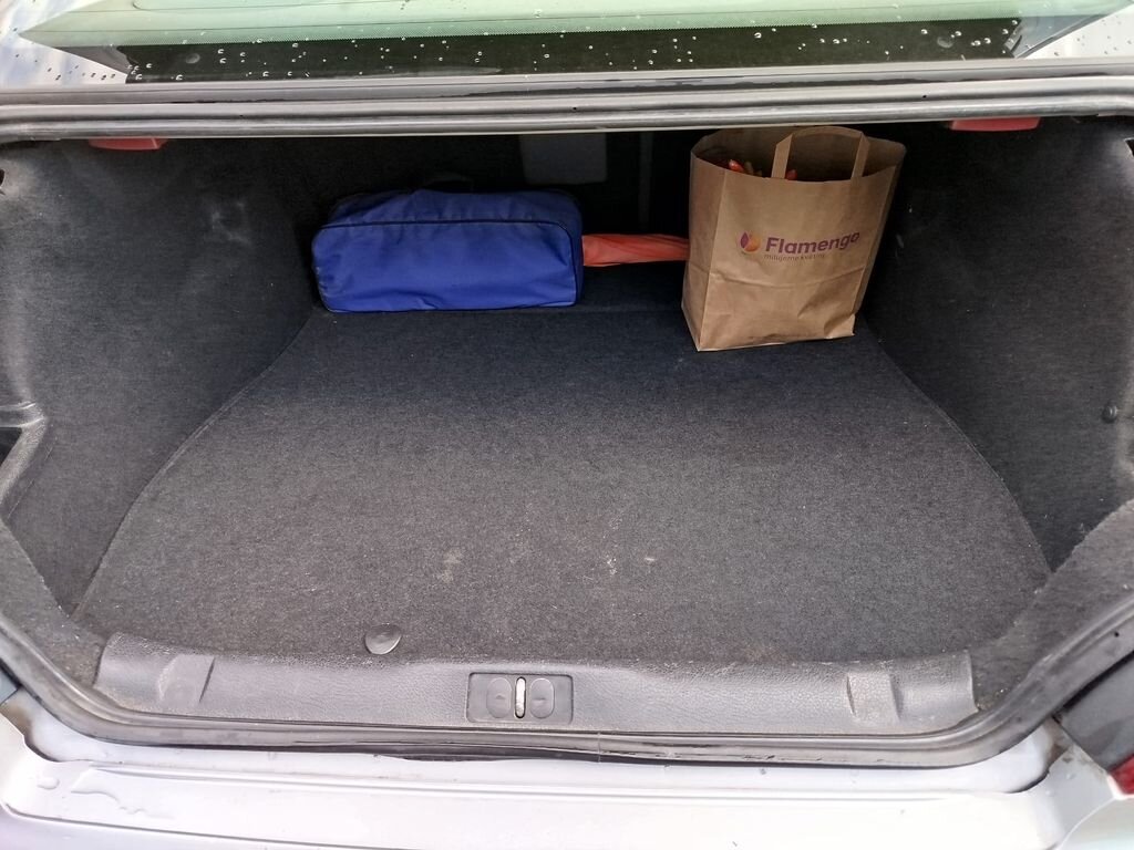 Peugeot 406 Sedan / Limuzína 2,0 l 80 kw