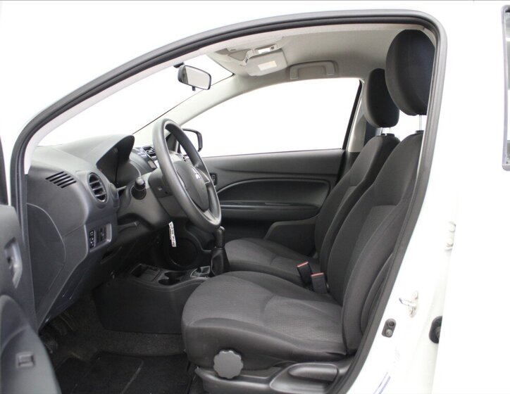 Mitsubishi Space Star 6