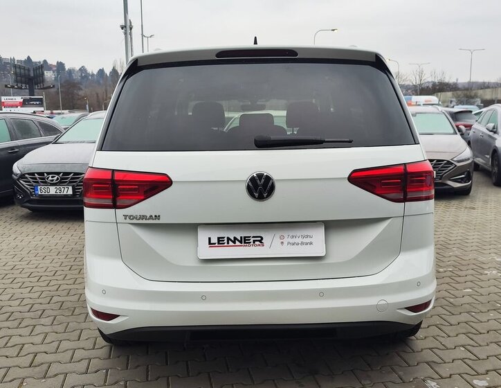 Volkswagen Touran MPV 1,5 l 110 kw
