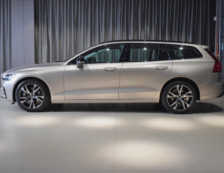 Volvo V60 Kombi 2,0 l 145 kw