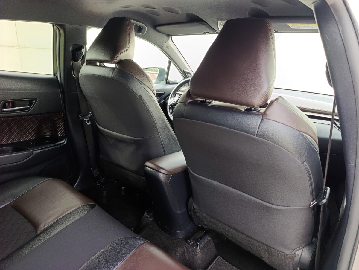 Toyota C-HR Hatchback 1,8 l 72 kw