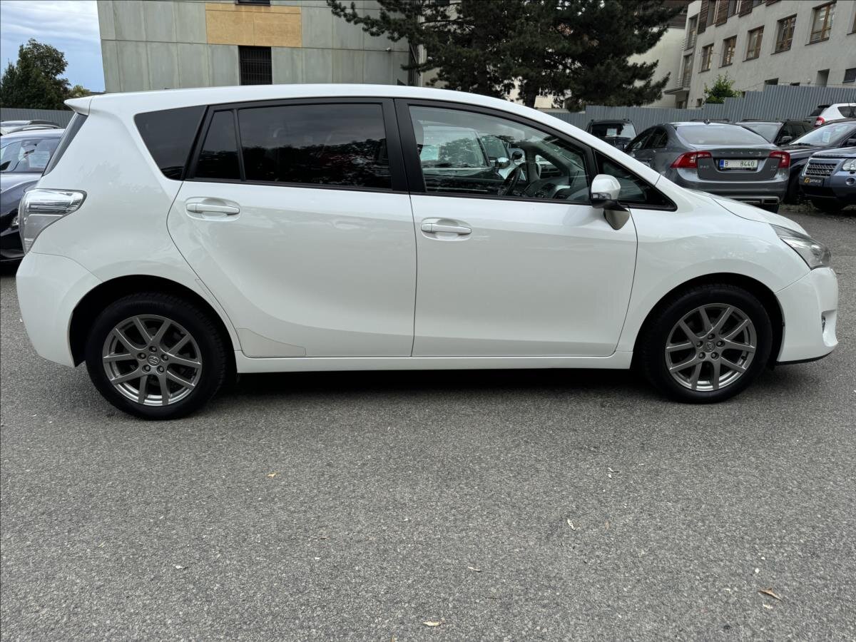 Toyota Verso MPV 2,0 l 91 kw