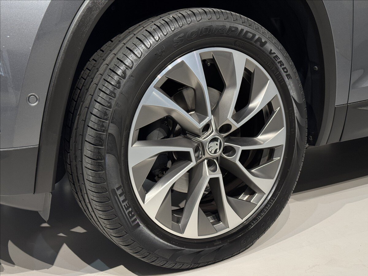 Škoda Kodiaq SUV / Terénní 1,5 l 110 kw