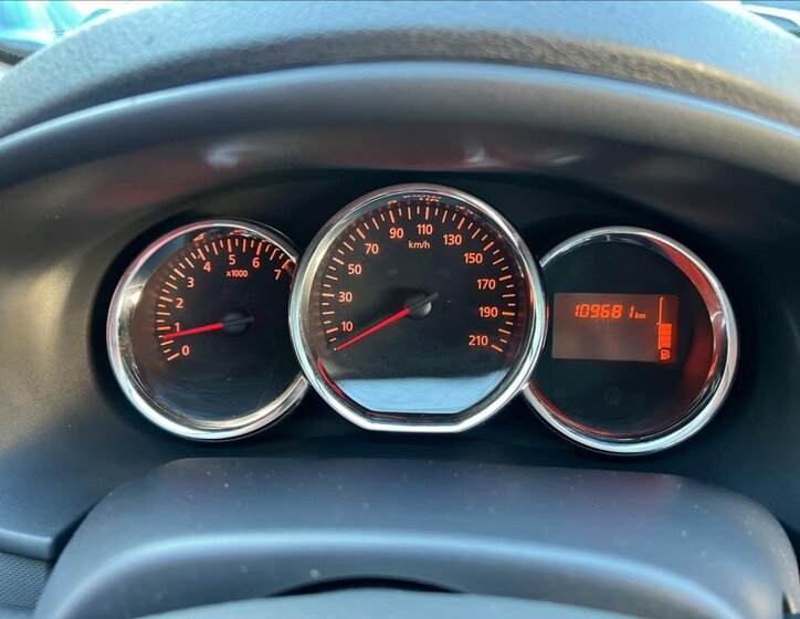 Dacia Sandero Hatchback 1,1 l 55 kw