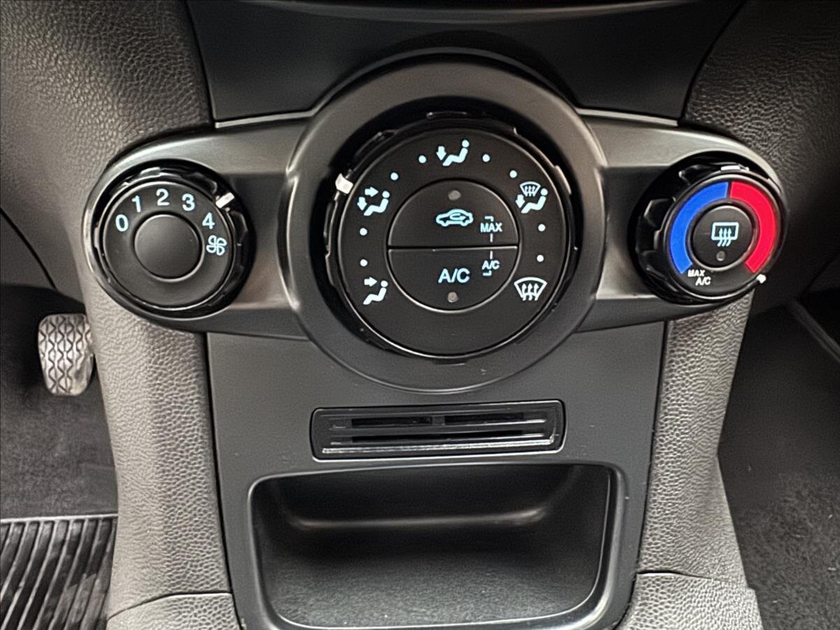 Ford Fiesta Hatchback 1,4 l 71 kw