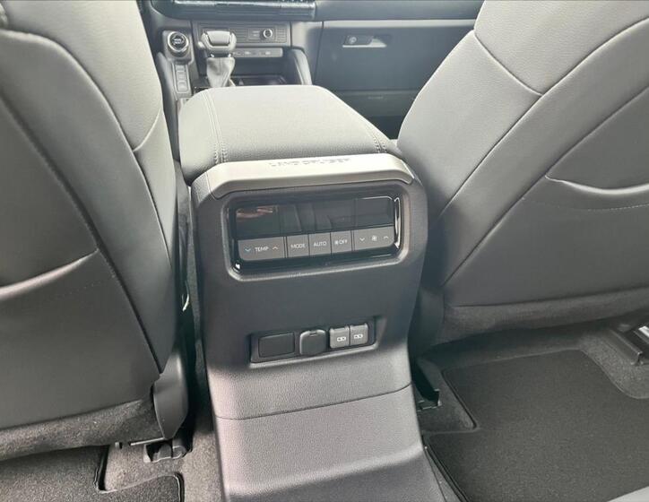 Toyota Land Cruiser 15