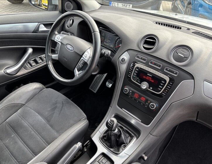 Ford Mondeo Kombi 2,0 l 103 kw