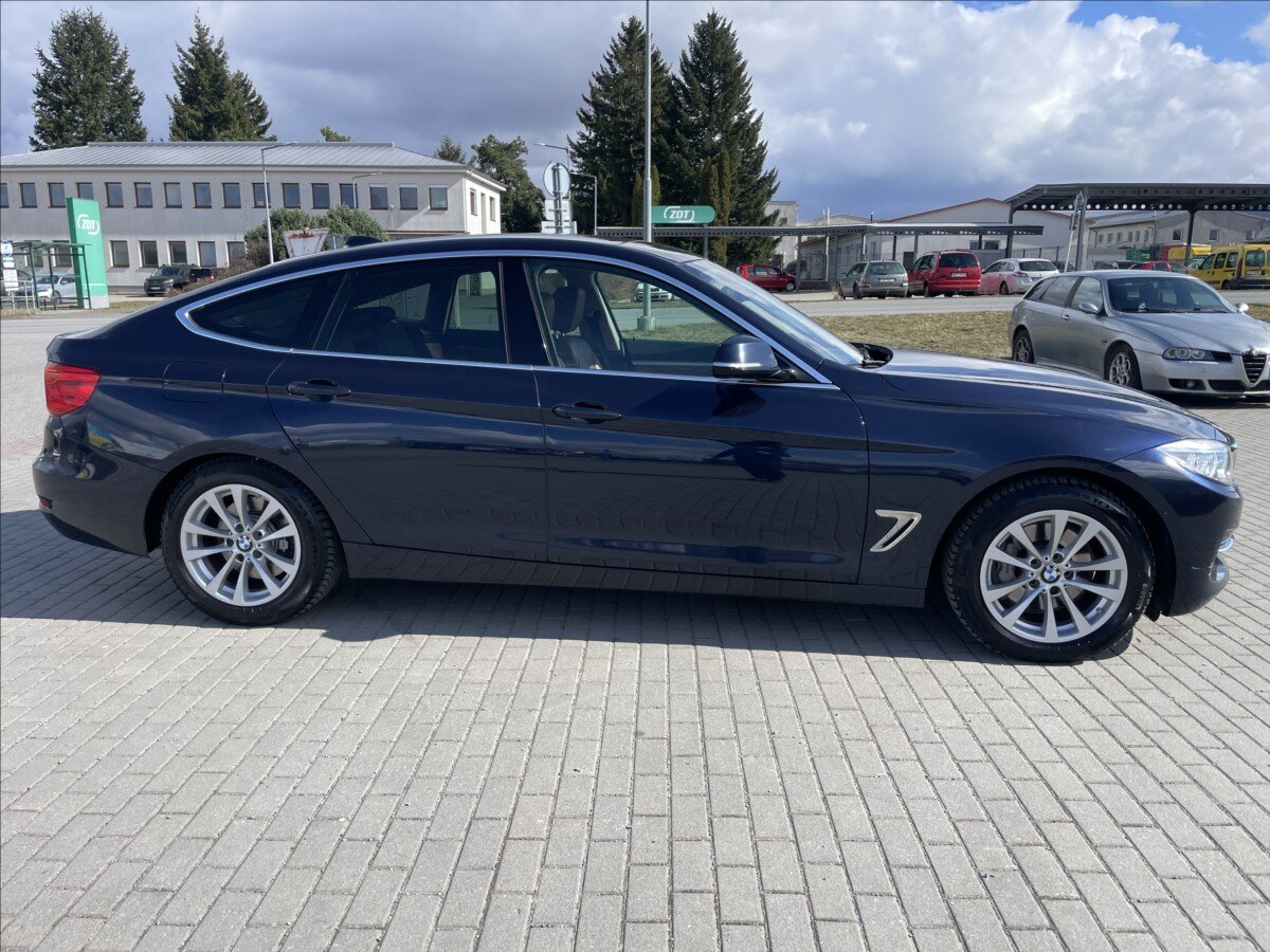 BMW Řada 3 Sedan / Limuzína 3,0 l 225 kw