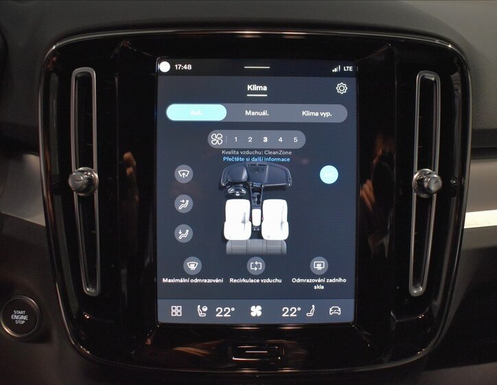 Volvo XC40 SUV 2,0 l 120 kw