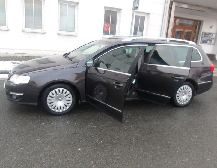 Volkswagen Passat Kombi 2,0 l 103 kw