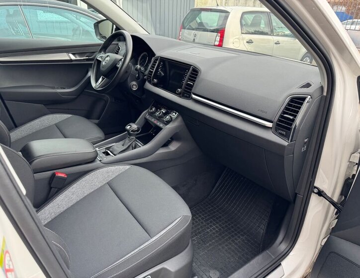 Škoda Karoq SUV 1,5 l 110 kw